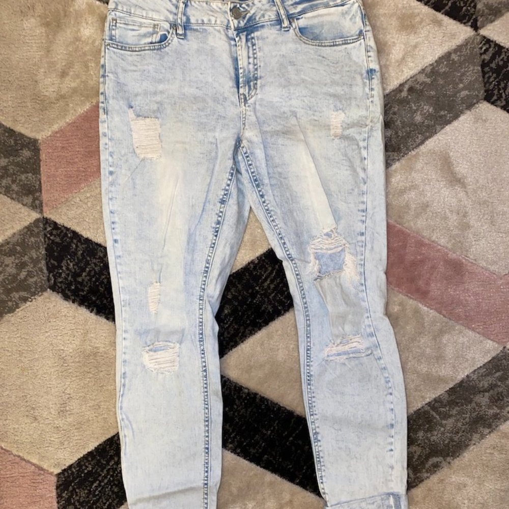 Refuge Ripped Boyfriend Jeans